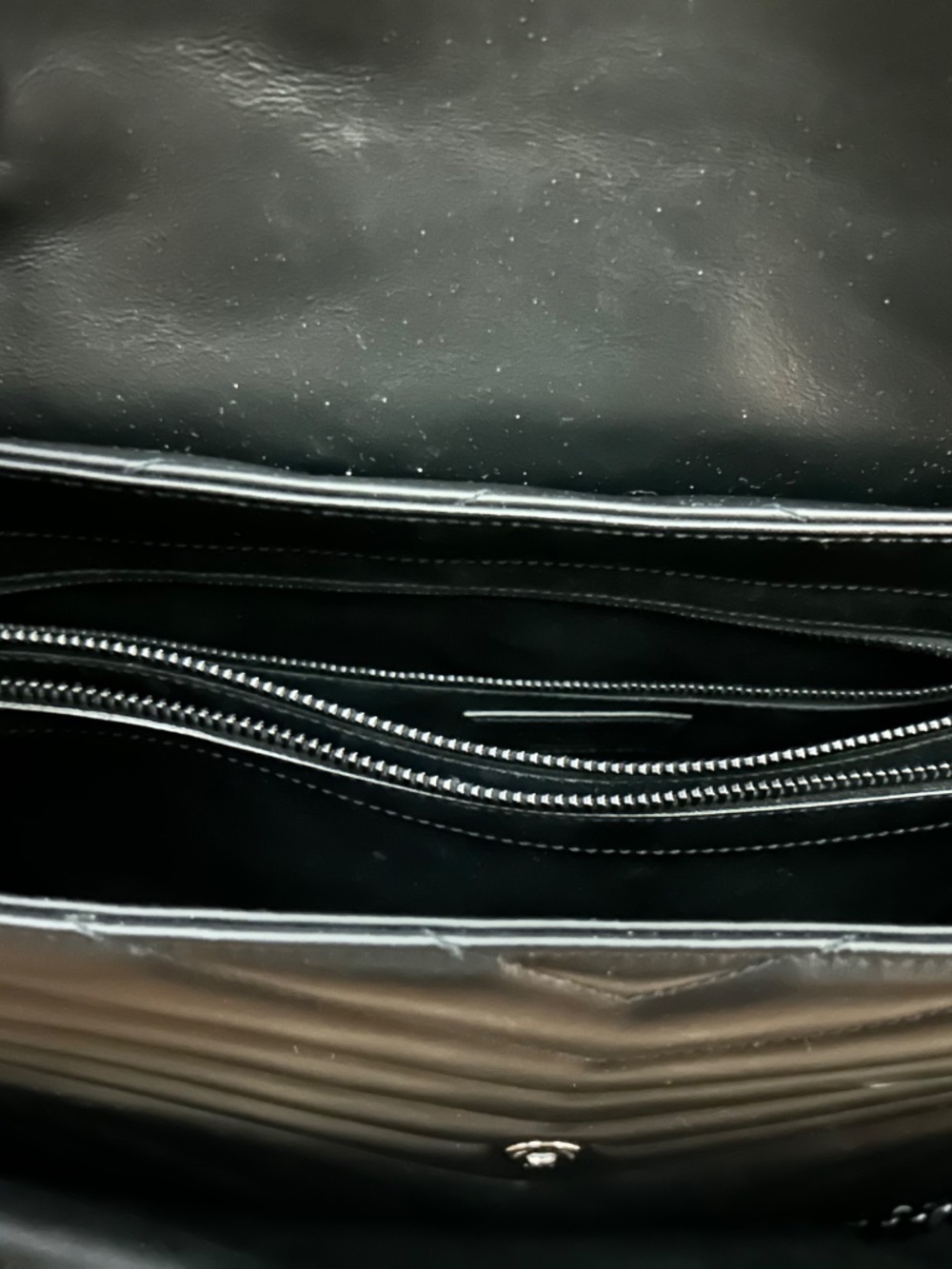 YSL Handbag - Picture 3 of 8